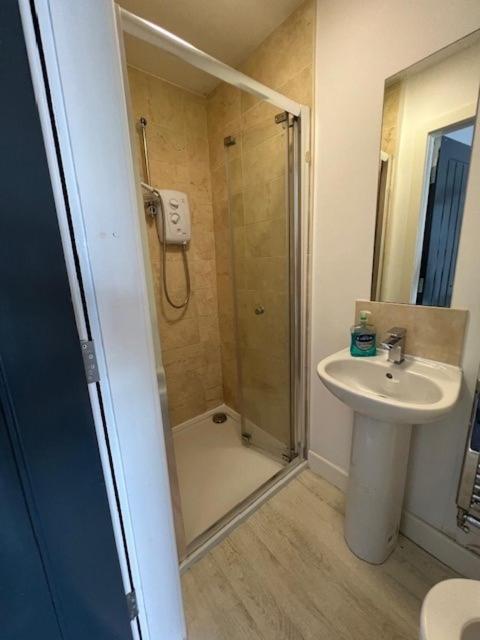 329 Hedon - Grey House كينغستون أبون هول المظهر الخارجي الصورة